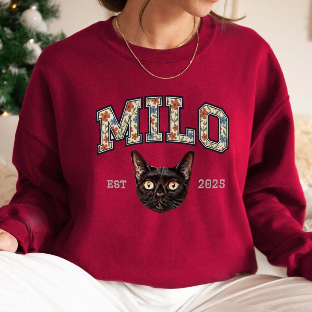 Personalisierter Pullover mit Haustier-Porträt, Namen und Jahr – College Design