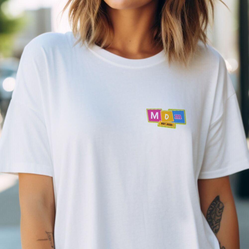 Personalised Mama T-Shirt with Memphis Design