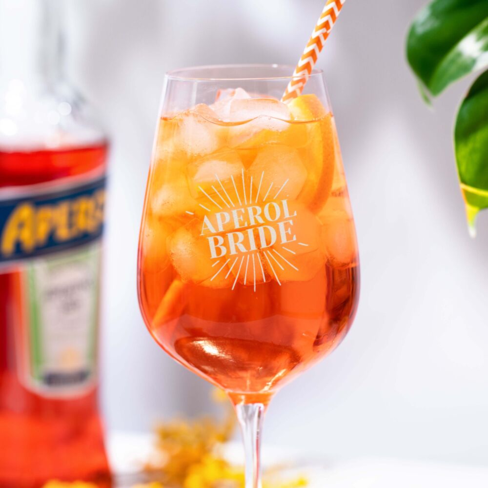Personalisiertes Aperol der Braut – JGA-Glas mit Namen Personalisiertes Aperol der Braut – JGA-Glas mit Namen