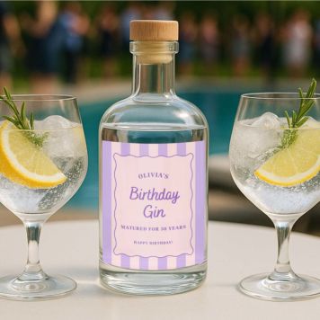 Personalisierbarer Gin mit Retro Etikett 